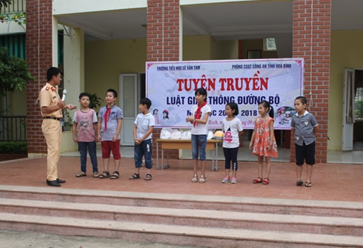 Hiệu quả mô hình “Cổng trường an toàn giao thông”