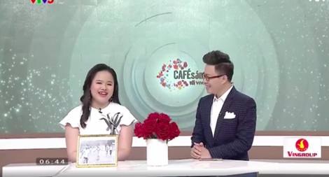 Nghị lực phi thường của MC khiếm thị trên sóng truyền hình VTV