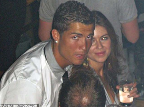 Cảnh sát Mỹ tái điều tra nghi án hiếp dâm của Cristiano Ronaldo