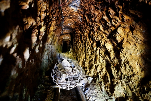 Lộ diện những “địa đạo” khai thác vàng trái phép ở Lâm Đồng