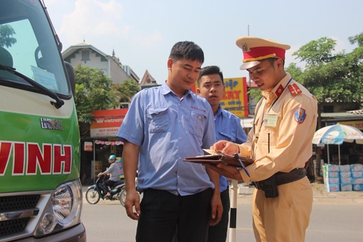 Giỏi điều tiết giao thông, thành công trong bắt tội phạm