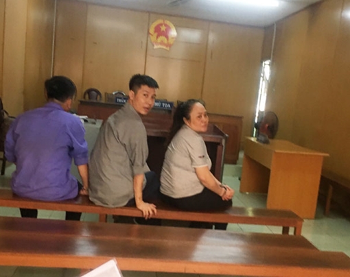 Thực hiện chuỗi hành vi nhưng tách ra xử lý riêng nên bị hủy án