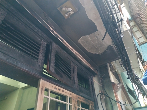 Con rể đốt nhà bố mẹ vợ khiến con riêng của vợ tử vong