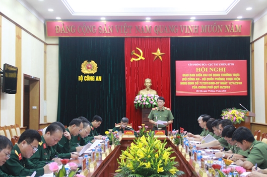 Tăng cường trao đổi thông tin, xử lý hiệu quả các vấn đề về an ninh, trật tự và quốc phòng