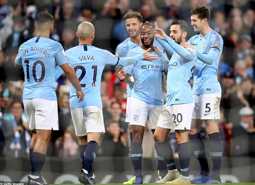 Đè bẹp Southampton, Man City lấy lại ngôi đầu