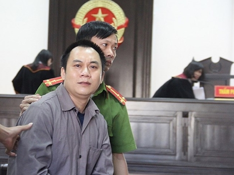 Vụ tài xế container tông xe Innova lùi trên cao tốc: Dư luận mong chờ một bản án thấu tình đạt lý