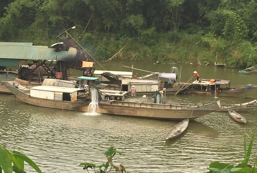 Yêu cầu tăng cường kiểm tra, xử lý khai thác cát sỏi trái phép