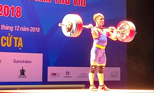 Câu chuyện từ môn cử tạ