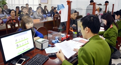 Tiên phong đưa thủ tục cấp và quản lý thẻ căn cước công dân vào Trung tâm hành chính công