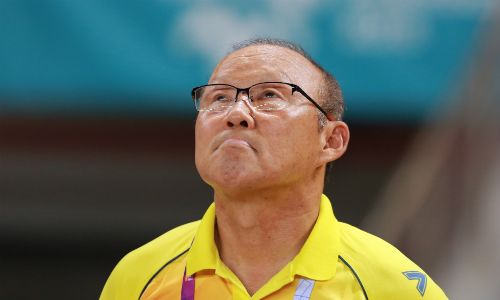 Loại 2 cựu binh, sự "tàn nhẫn" ông Park Hang-seo hay...