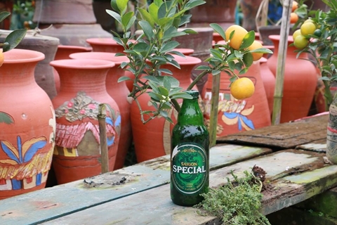 Độc đáo quất bonsai trong chai thủy tinh