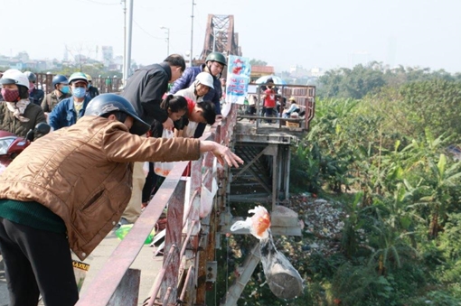 Những hành động "không đẹp" trong ngày ông Táo chầu trời