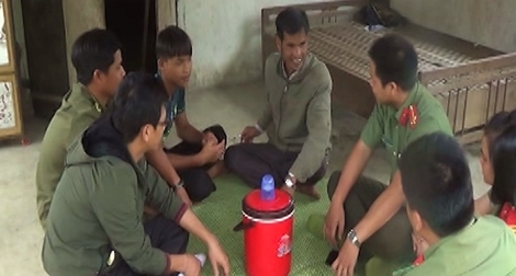 Các huyện miền núi nỗ lực vận động học sinh trở lại lớp sau Tết