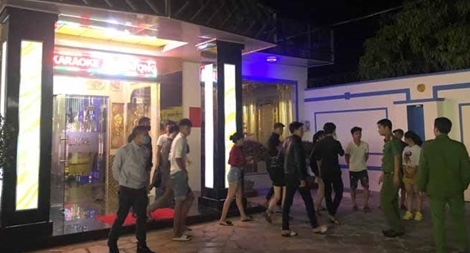 7 “dân chơi” phê ma túy lúc nửa đêm