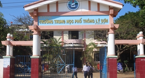 Trường học xuống cấp, thầy và trò bất an