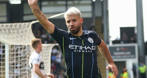 Henry đã được dựng tượng, tại sao Aguero lại không?