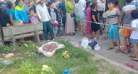 Nghi án bé trai sơ sinh bị sát hại chôn trước cửa nhà kho 