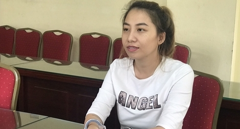 Bắt người tình của trùm ma túy cố thủ trên xe ô tô  tại Hà Tĩnh