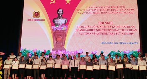 Bình Dương công nhận hơn 250 cơ quan, nhà trường an toàn về an ninh, trật tự