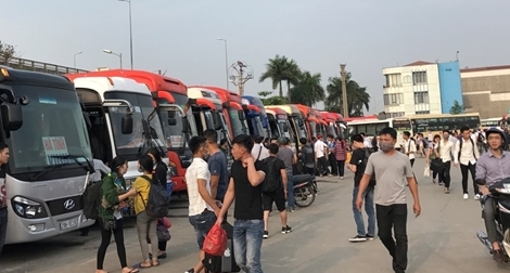 Khó quản lý xe bỏ bến, “chạy dù”