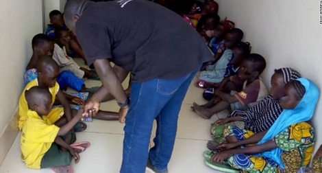 Interpol giải cứu 157 trẻ em khỏi đường dây buôn người ở Tây Phi