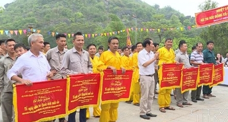 Hội thi đúc đồng bằng phương pháp thủ công truyền thống