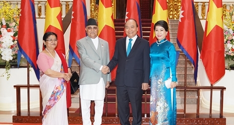 Thủ tướng Nguyễn Xuân Phúc đón, hội đàm với Thủ tướng Nepal