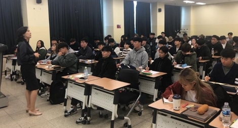 Lớp học dành cho những người trẻ ngại … hẹn hò