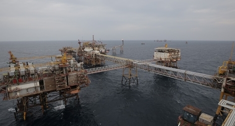 Cần đồng hành và vào cuộc quyết liệt để tháo gỡ những khó khăn của ngành Dầu khí