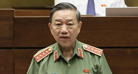 Đang điều tra việc có hay không phụ huynh "mua điểm" cho con