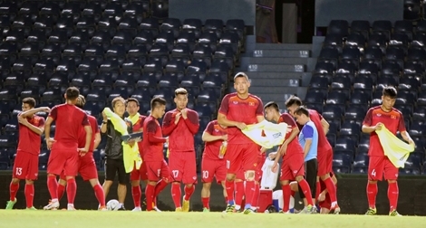 Người Thái lo lắng trước sự tiến bộ thần tốc của bóng đá Việt Nam