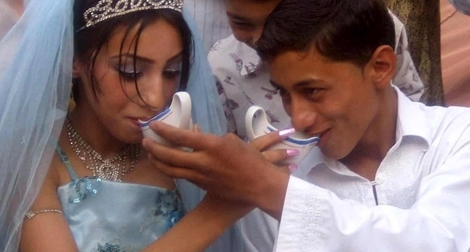 “Tuổi thơ bị đánh cắp” của những chú rể nhí trên thế giới