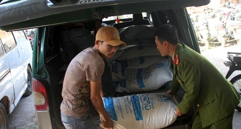 Gia tăng buôn lậu tại vùng biên Lao Bảo