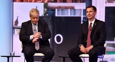 Boris Johnson và Jeremy Hunt đua chặng cuối vào ghế Thủ tướng Anh