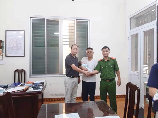 Trao trả 3 trẻ sơ sinh đẻ thuê ở nước ngoài nhập cảnh trái phép vào Việt Nam