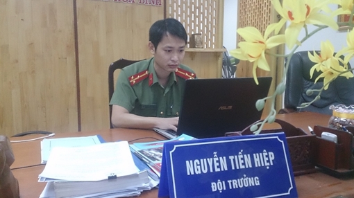 Người cán bộ được dân bản tin yêu