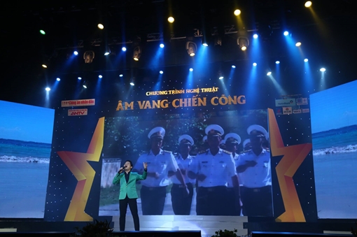 Cuộc tái ngộ của nhiều gương mặt nổi tiếng