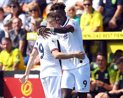 Sao trẻ lập công, Chelsea giành chiến thắng nhọc nhằn