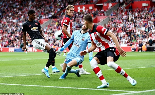 Southampton 1-1 Man Utd: Hòa mà như thua