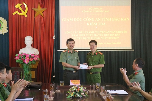 Phá án ma túy, Công an huyện Bạch Thông nhận thưởng 