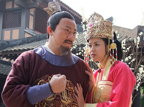 Tìm hướng đi mới cho vấn đề sử dụng cổ trang trong phim