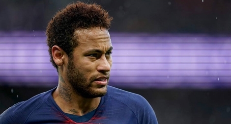 Giải cứu PSG nhưng Neymar vẫn bị CĐV la ó