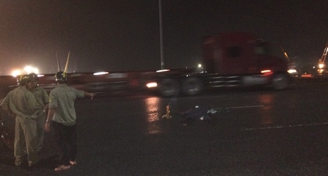 Truy tìm ô tô cán tử vong nam sinh viên