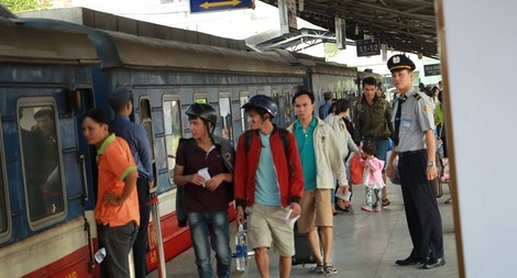 Tiếp nhận đăng ký mua vé tàu Tết tập thể tại ga Sài Gòn