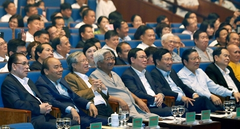 Cả nước chung tay vì người nghèo - không để ai bị bỏ lại phía sau