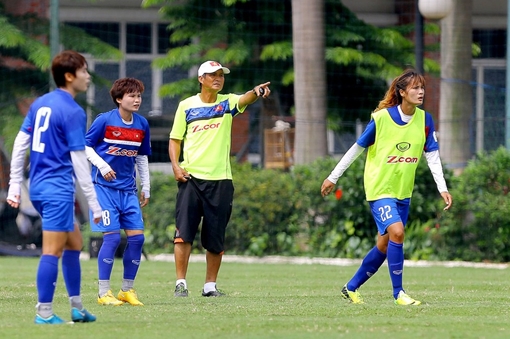 Những cô gái vàng của bóng đá Việt