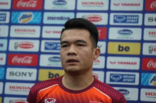 Hoàng Thịnh: HLV Park là người sâu sát và tỷ mỷ