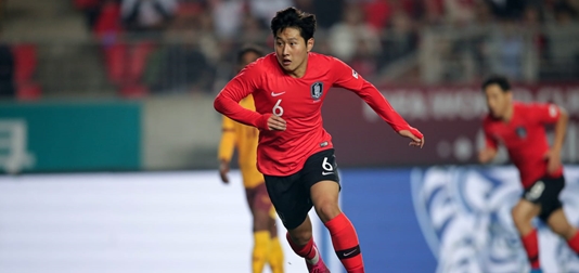 Người đánh bại Văn Hậu tại AFC Awards 2019 là ai?