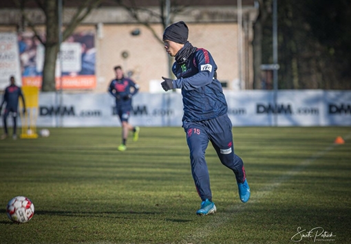 Công Phượng miệt mài tập luyện tìm chỗ đứng nơi trời Âu