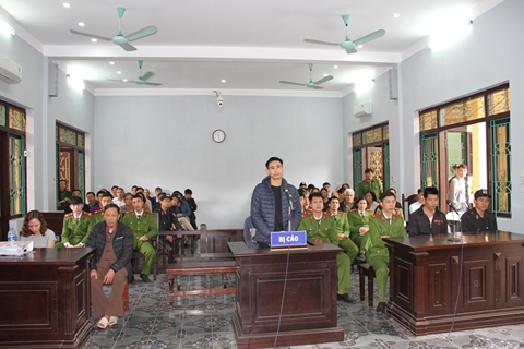 Xét xử phúc thẩm vụ án Đinh Công Tráng giết 2 vợ chồng ở TP Hưng Yên